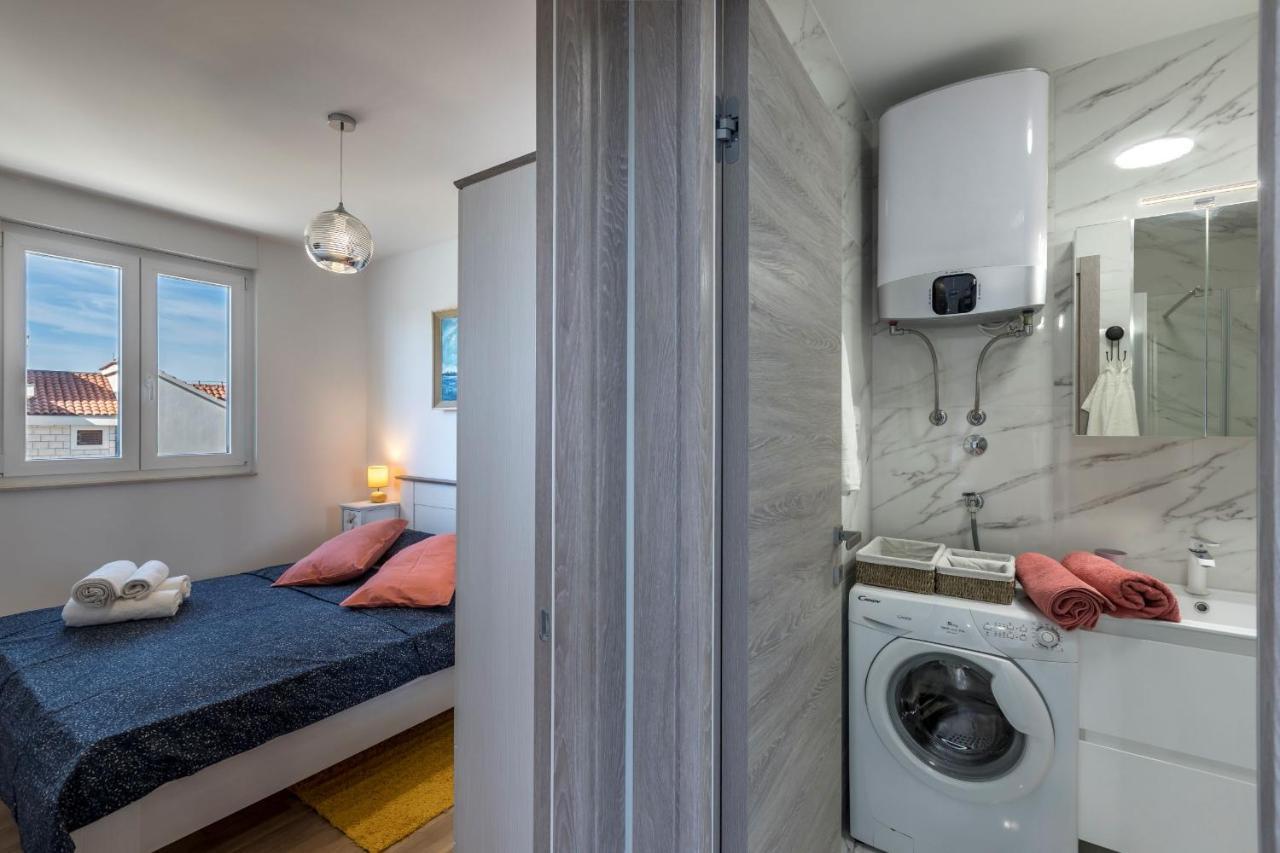 דירות ספליט Apartman Lukiana*** מראה חיצוני תמונה