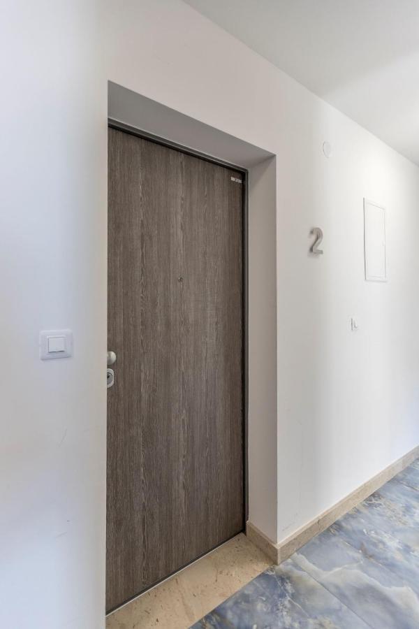 דירות ספליט Apartman Lukiana*** מראה חיצוני תמונה