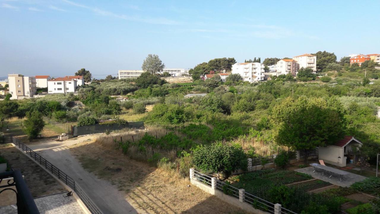 דירות ספליט Apartman Lukiana*** מראה חיצוני תמונה